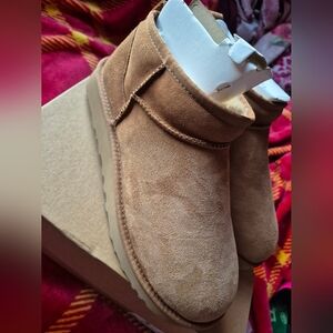 UGG Classic Ultra Mini